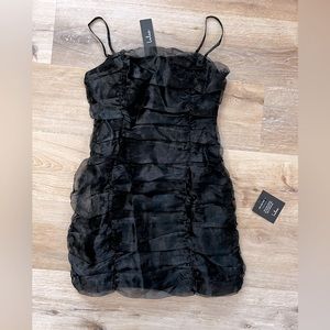 Lulu's Got The Night Black